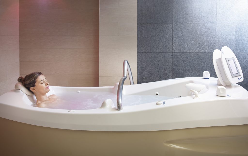La Perla: baño de hidromasaje con agua de mar