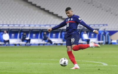 Kylian Mbappé y su relación con los beneficios del agua marina para potenciar su rendimiento